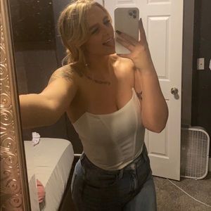 Meet your Posher, Aleesia